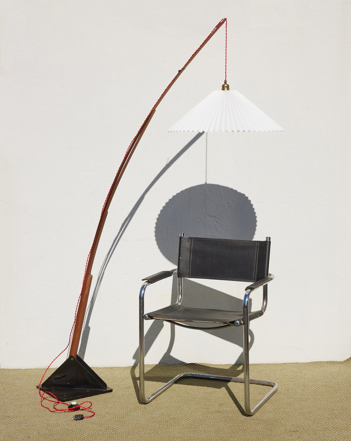 Lampadaire en bois Julien N°395 - Bon état, DEBONGOUT
