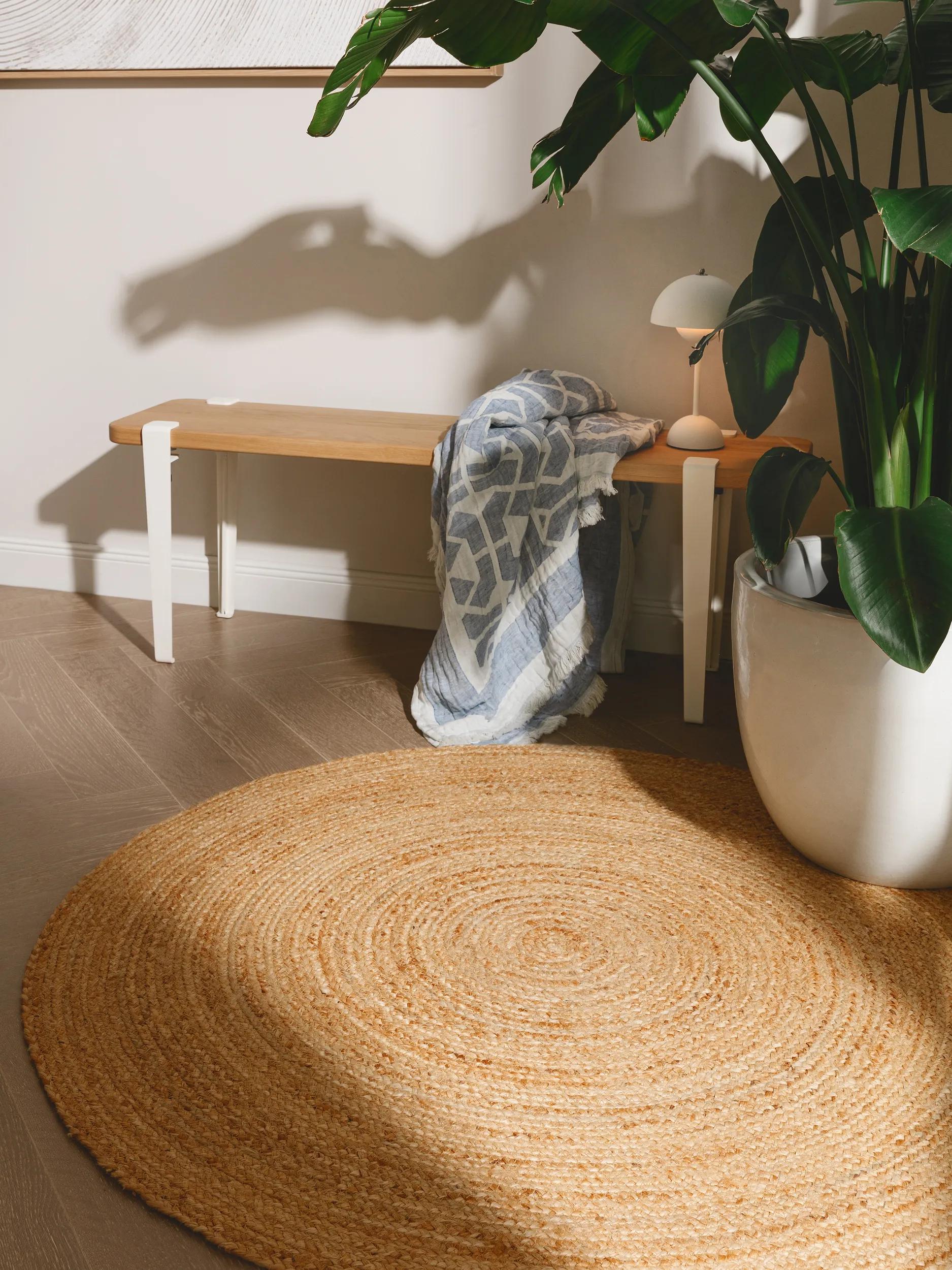 Tapis rond de jute tissé main JUTTA, BENUTA