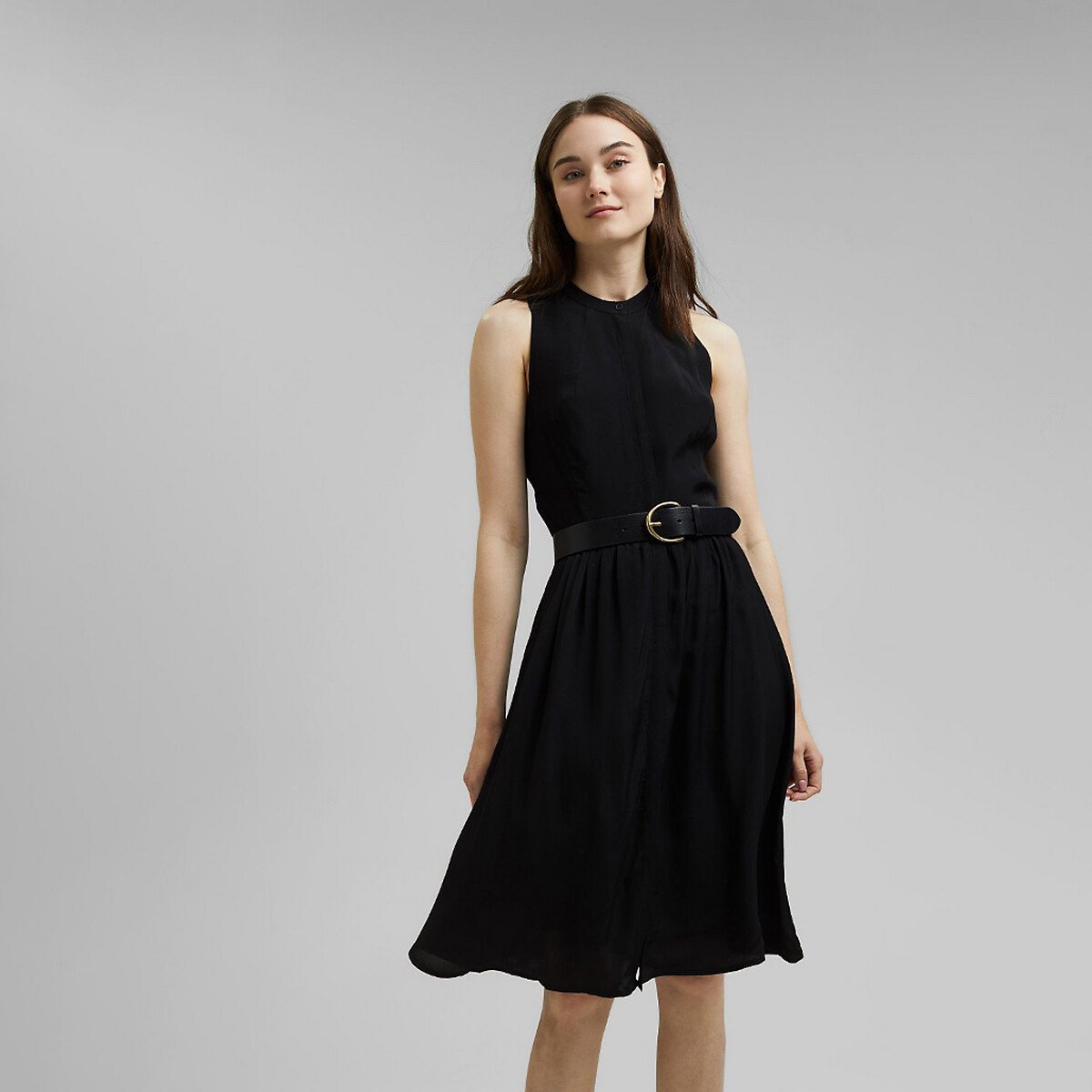 black a line sleeveless dress