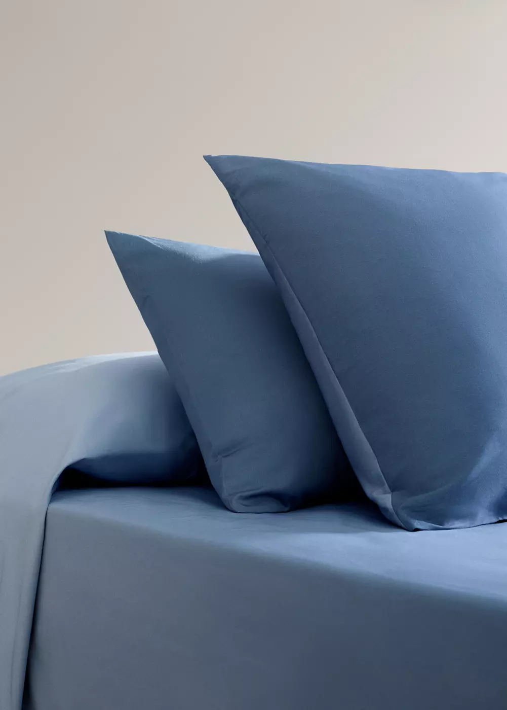 Deux taies d’oreiller coton satin dégradé 60 x 60 cm, MANGO HOME