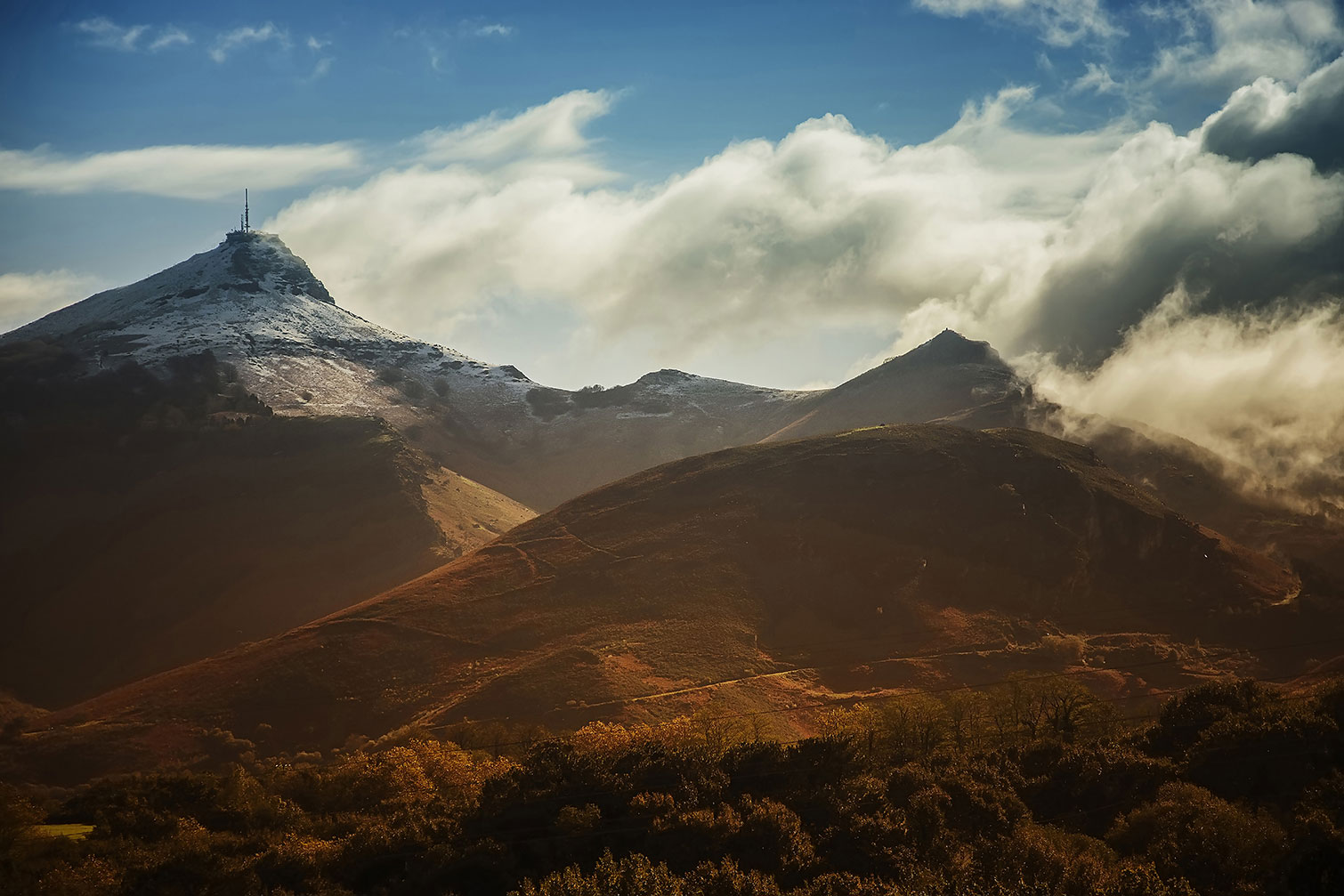 Tableau la rhune au pays basque, HEXOA