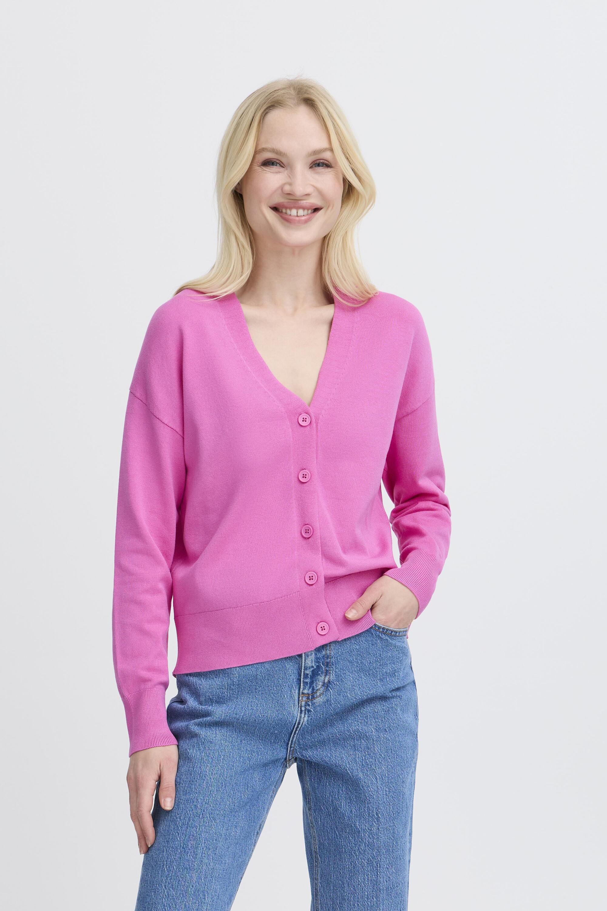 Long sleeved knit cardigan, B.YOUNG