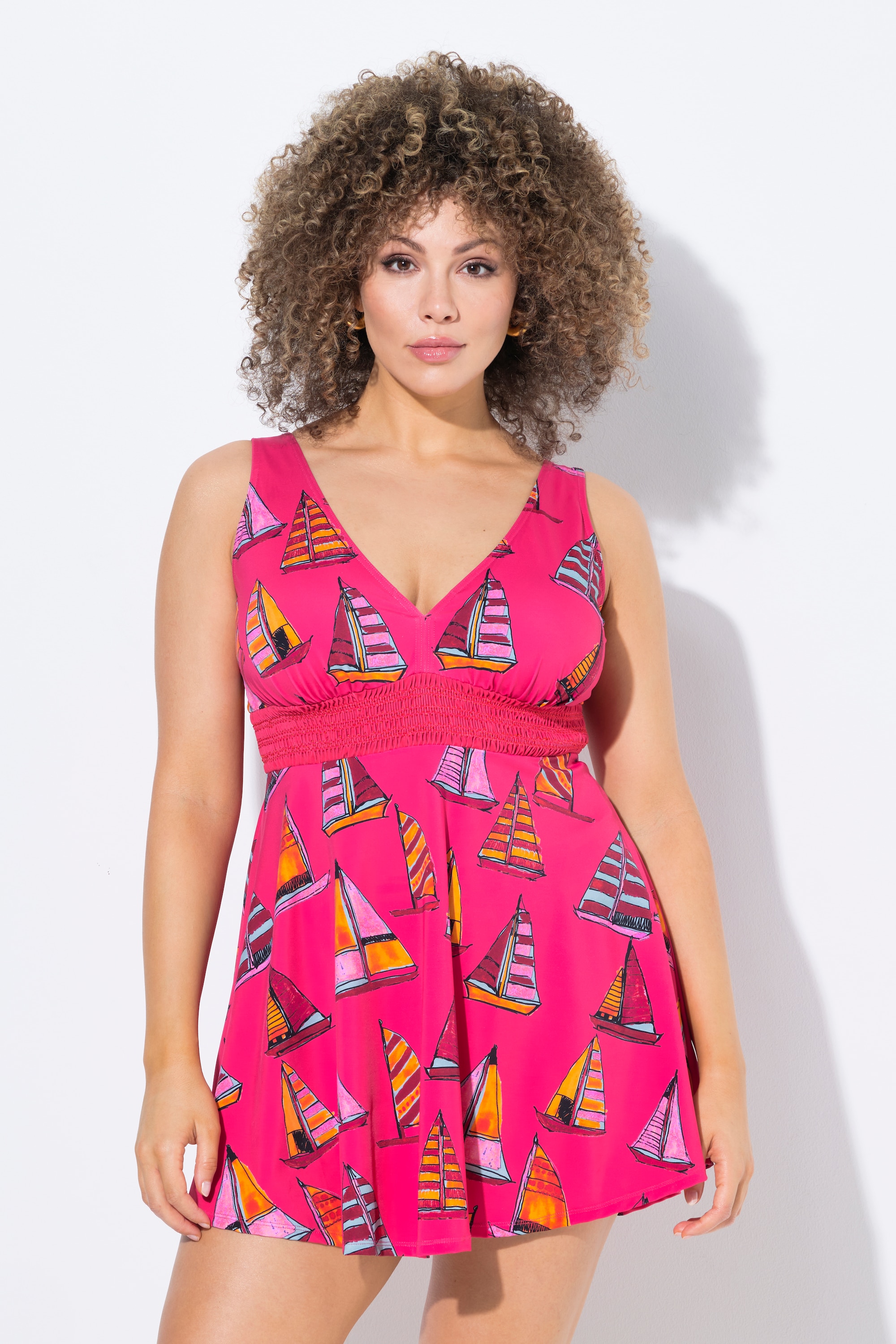 Robe de bain motif voiliers. Bonnets, ULLA POPKEN