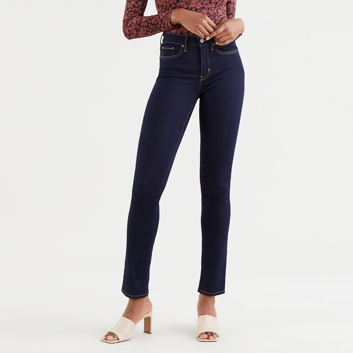 Image of 312 Slim Shaping Jeans