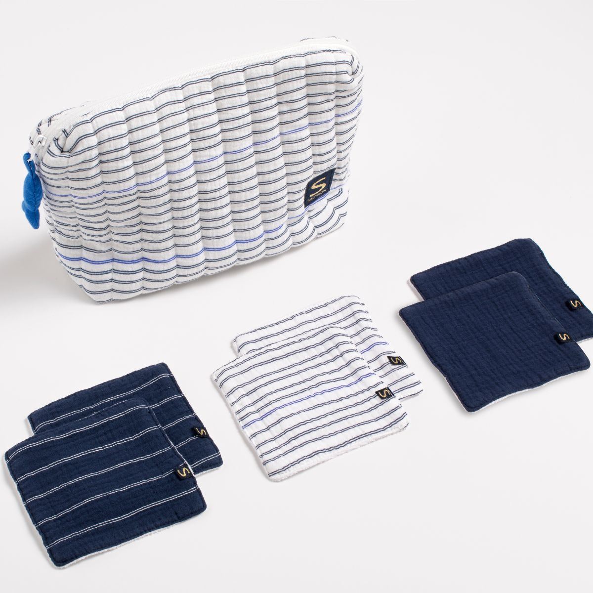 Trousse de toilette en double gaze de coton et carrés éponge, SAUTHON