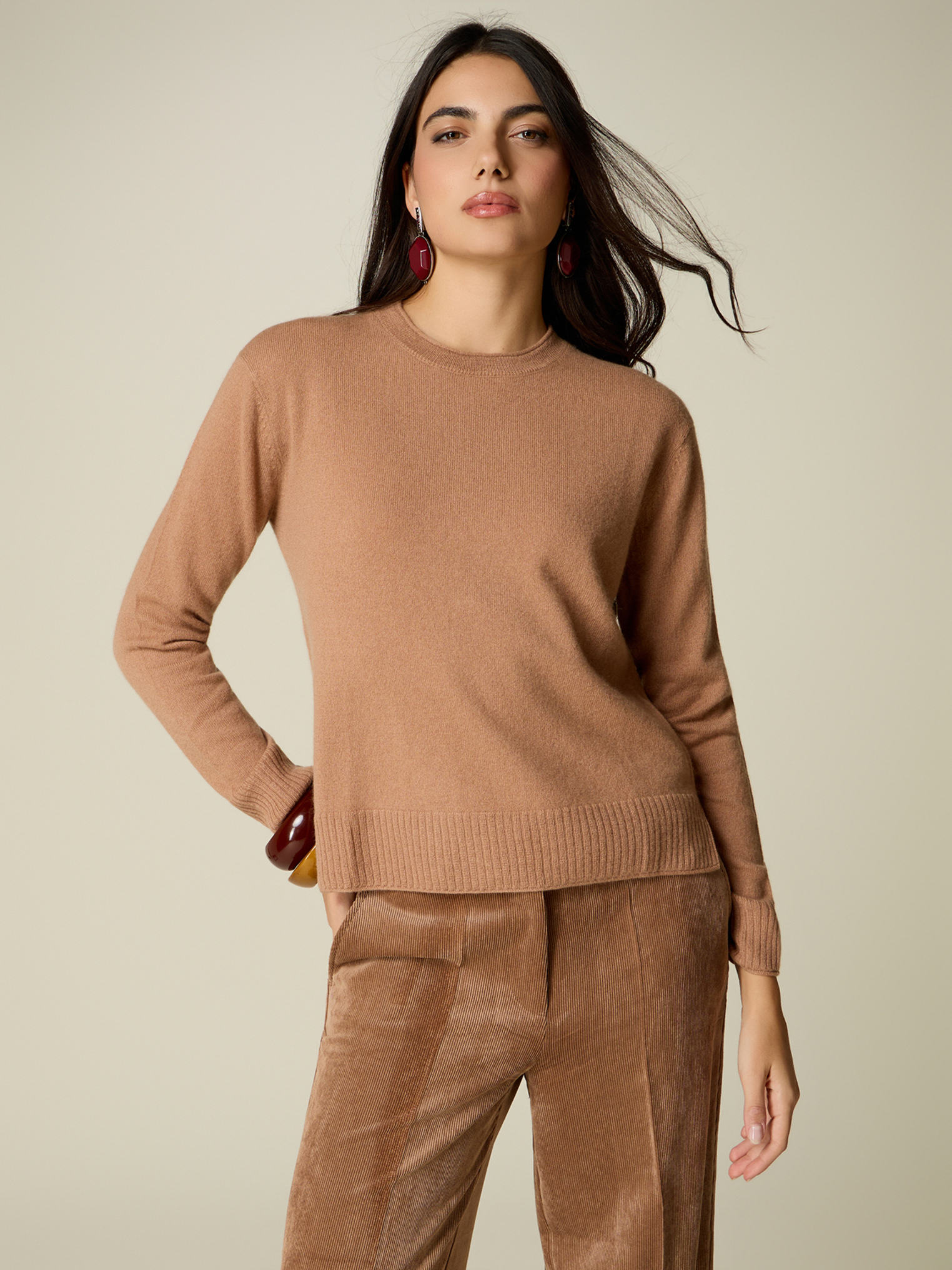 Pull ras du cou, OLTRE
