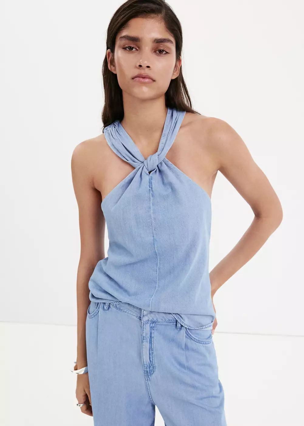 Top en denim à bretelles croisées, MANGO