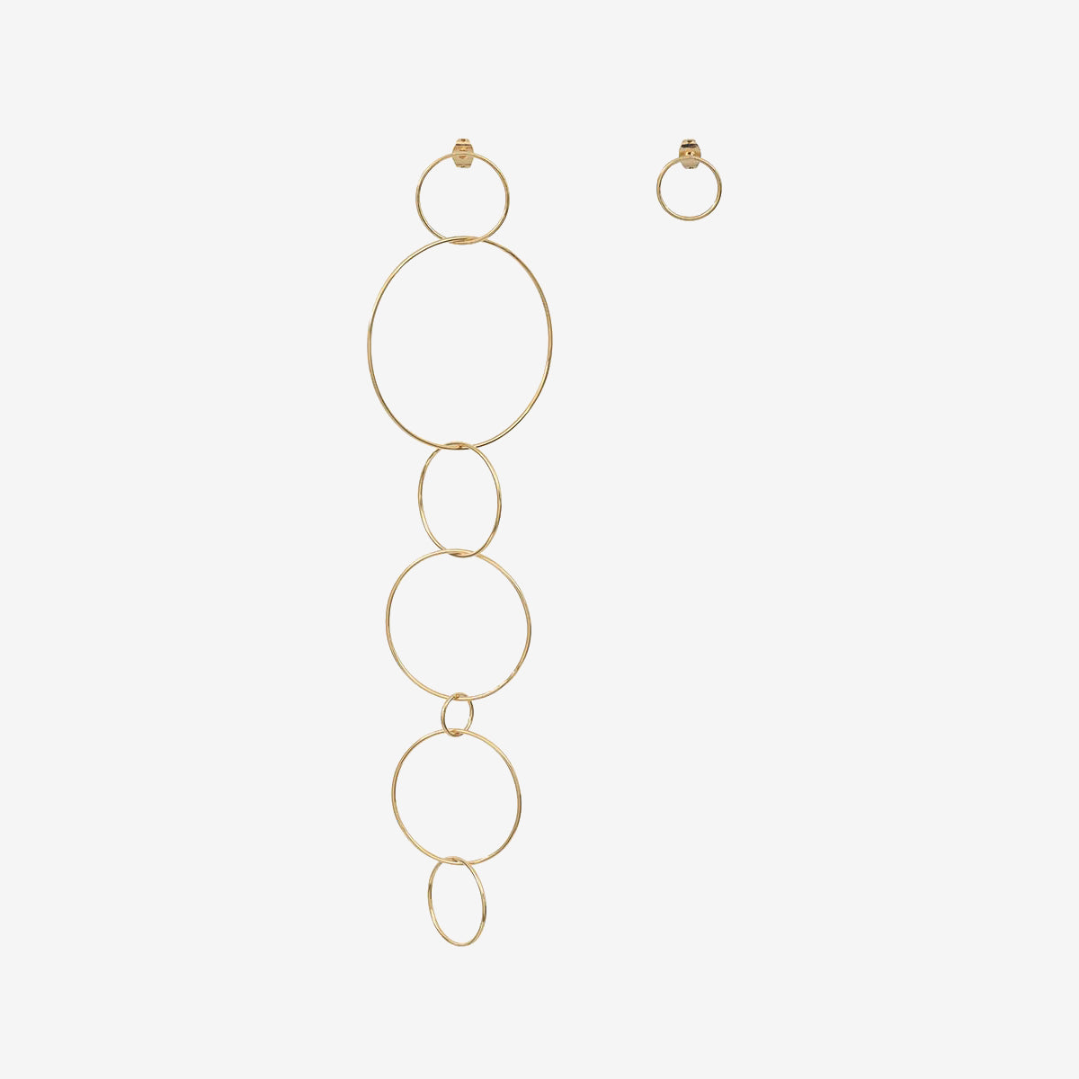 Boucles d'oreilles dorées asymetrique - circle, CAROLINE NAJMAN