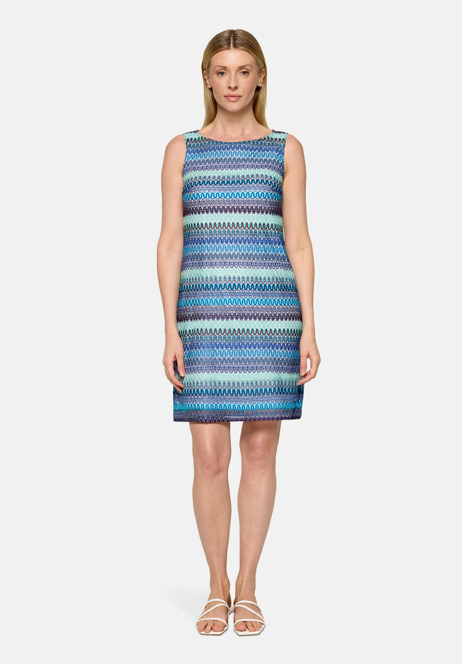 Robe droite sans manches, BETTY BARCLAY