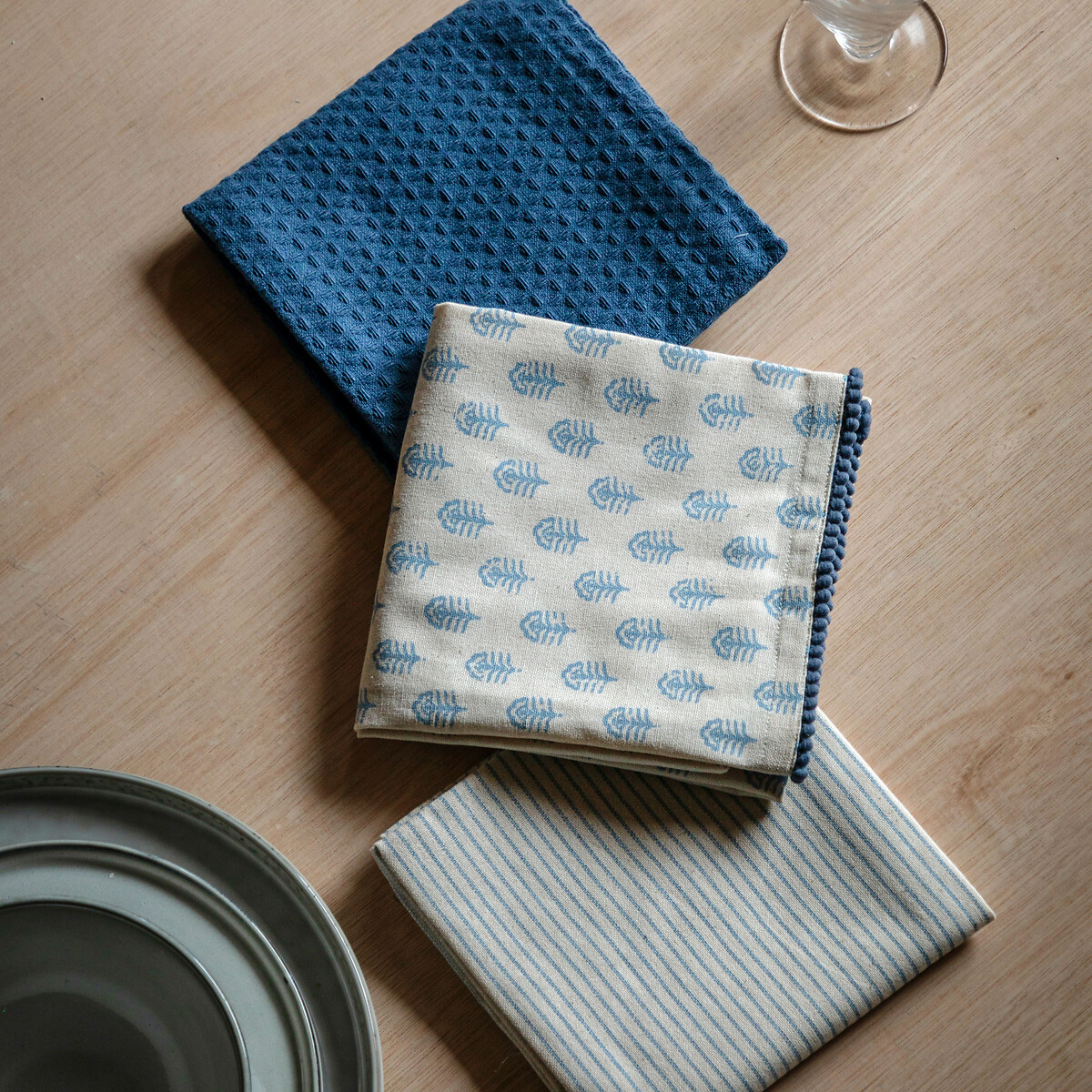 Set of 3 Flora Floral Stamp Tea Towel, ÉDITÉ