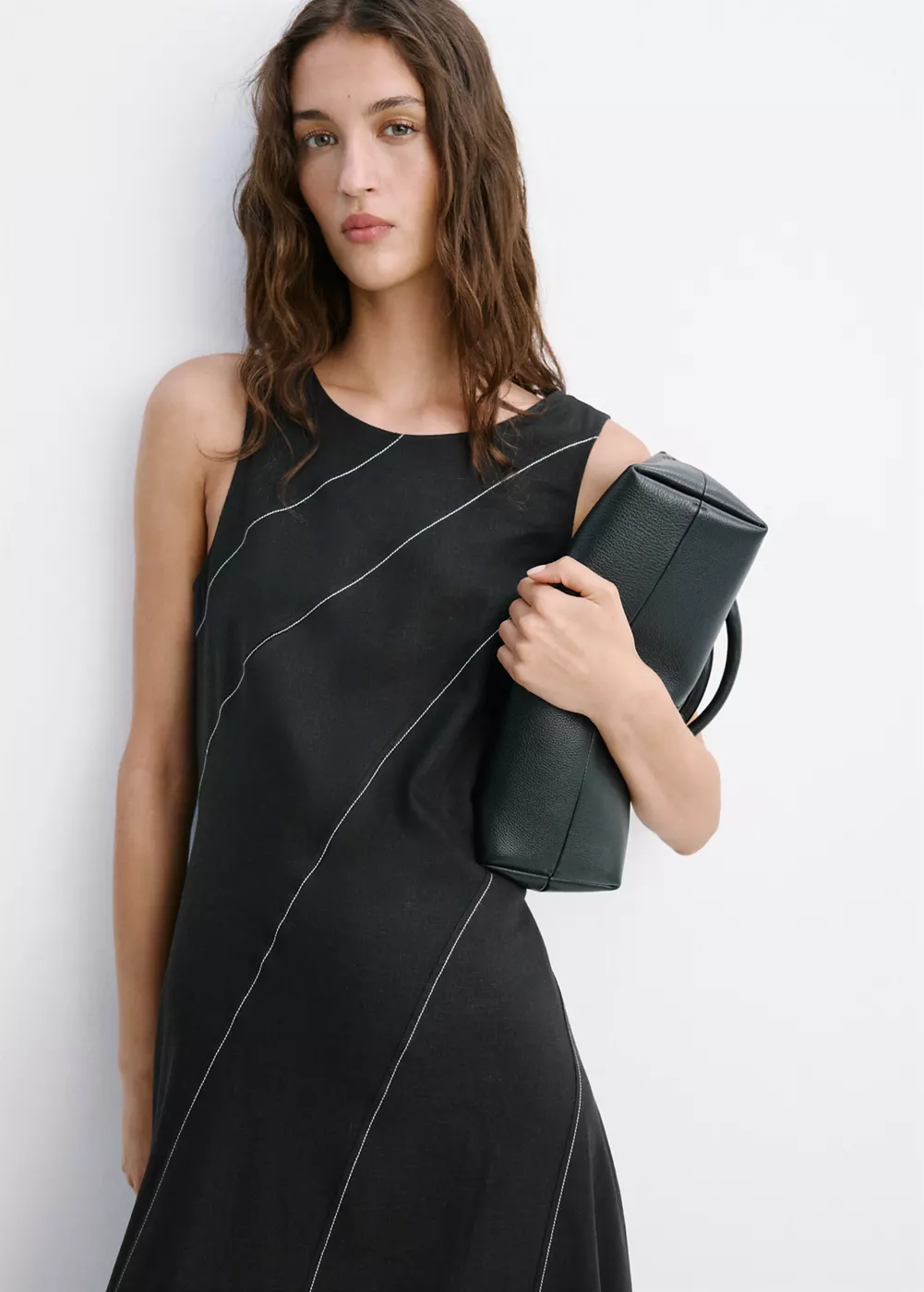 Robe en lin à coutures contrastantes, MANGO