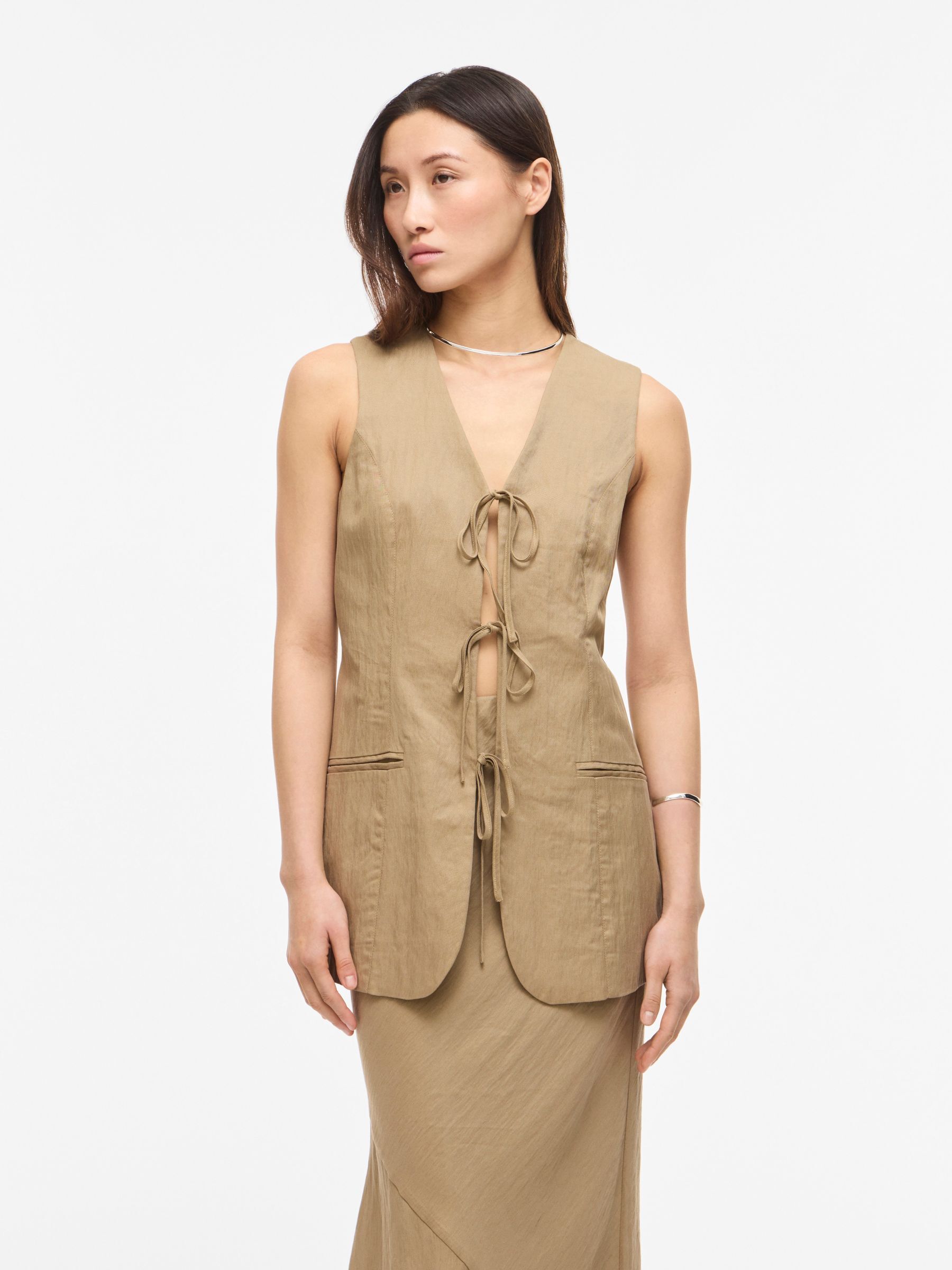 Gilet, ROUGE EDIT