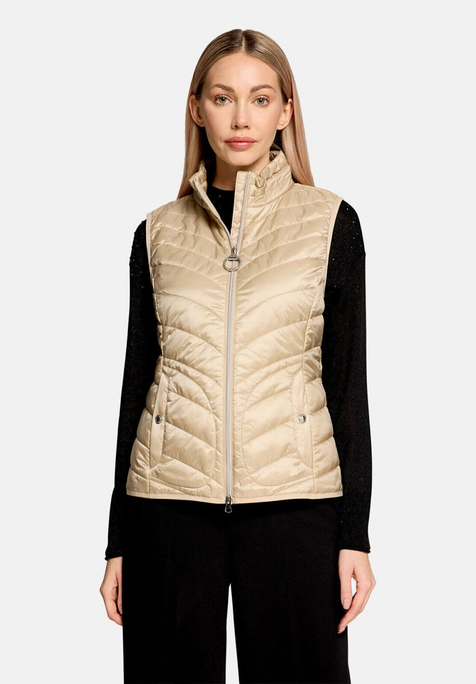 Veste sans manches matelassée à col droit, BETTY BARCLAY