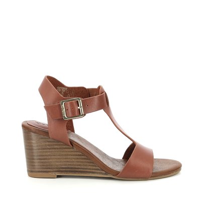 Kick Volage Wedge Sandals in Leather KICKERS
