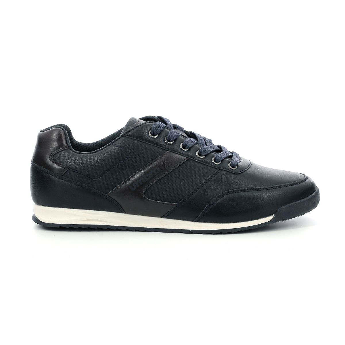 Umbro hotsell chaussures homme