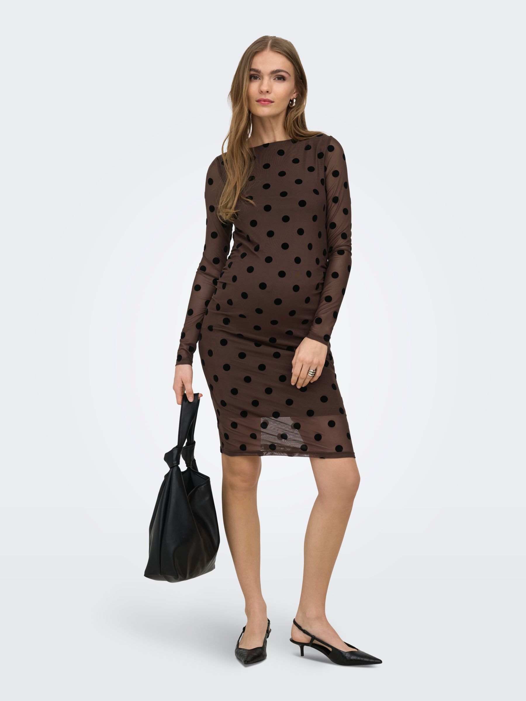Robe, ONLY