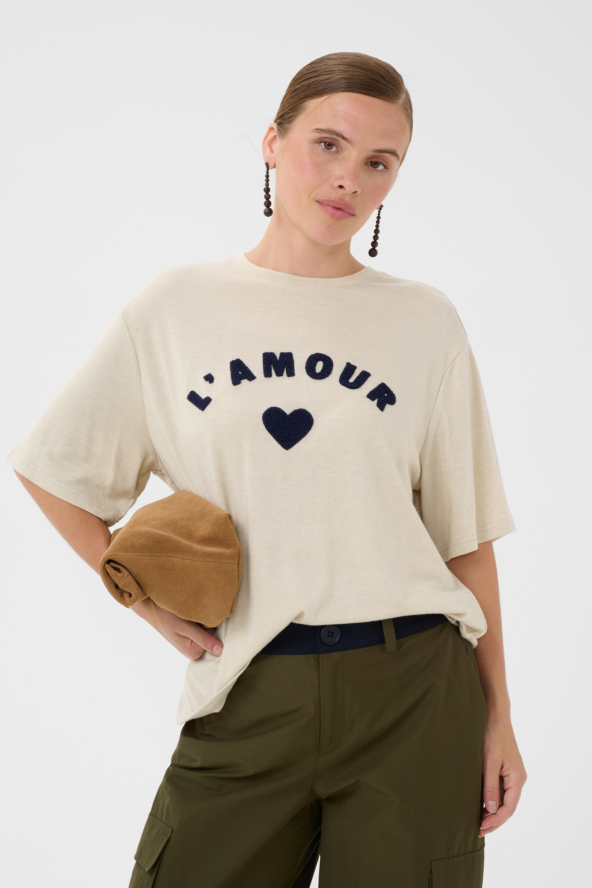 T-shirt, CULTURE