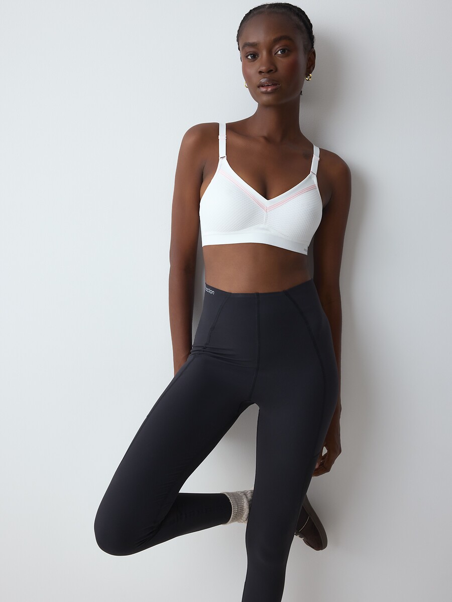 Free Motion Sports Bra, TRIUMPH