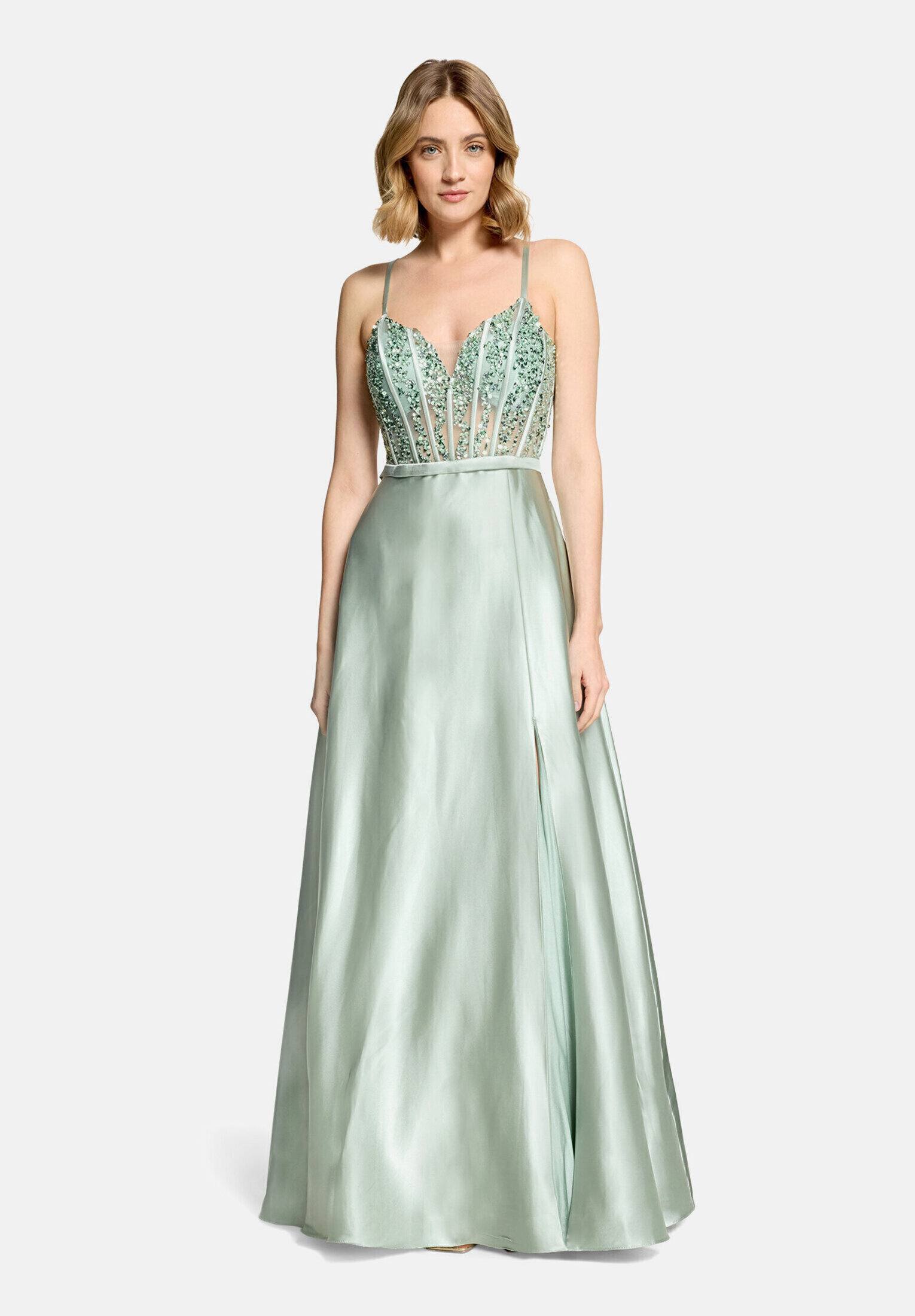 Robe de soirée à broderies, VERA MONT