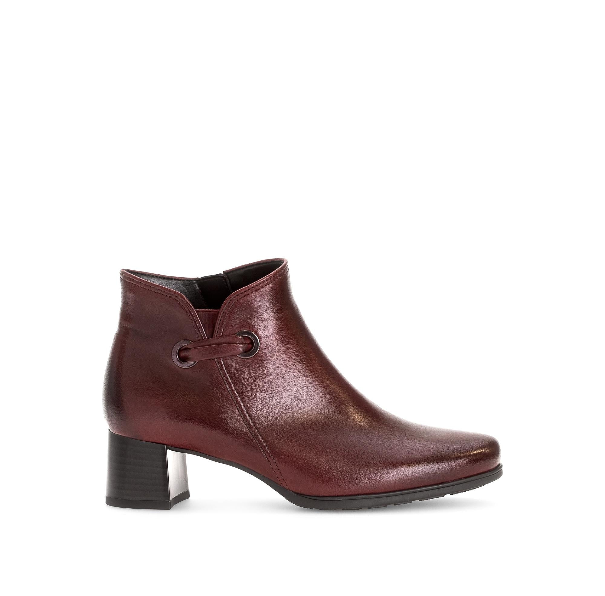 Bottines en cuir lisse à talon décroché, GABOR