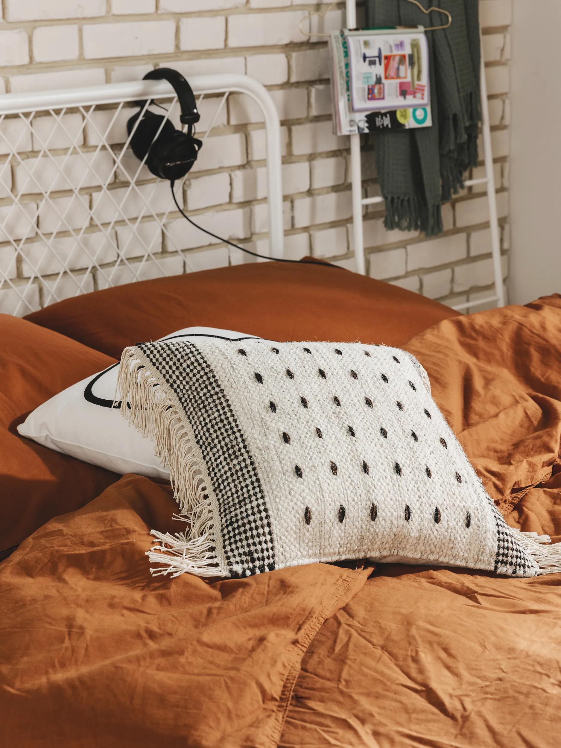 Housse de coussin fait main BAHATI, BENUTA