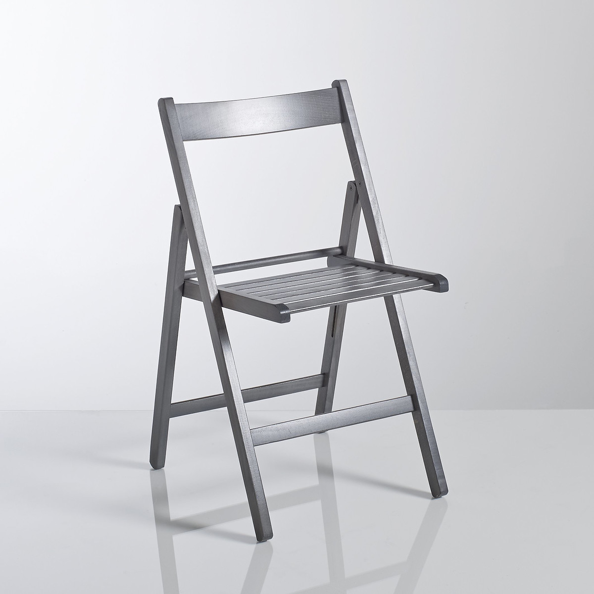 Product photograph of Set Of 2 Yann Solid Beech Folding Chairs from La Redoute UK.