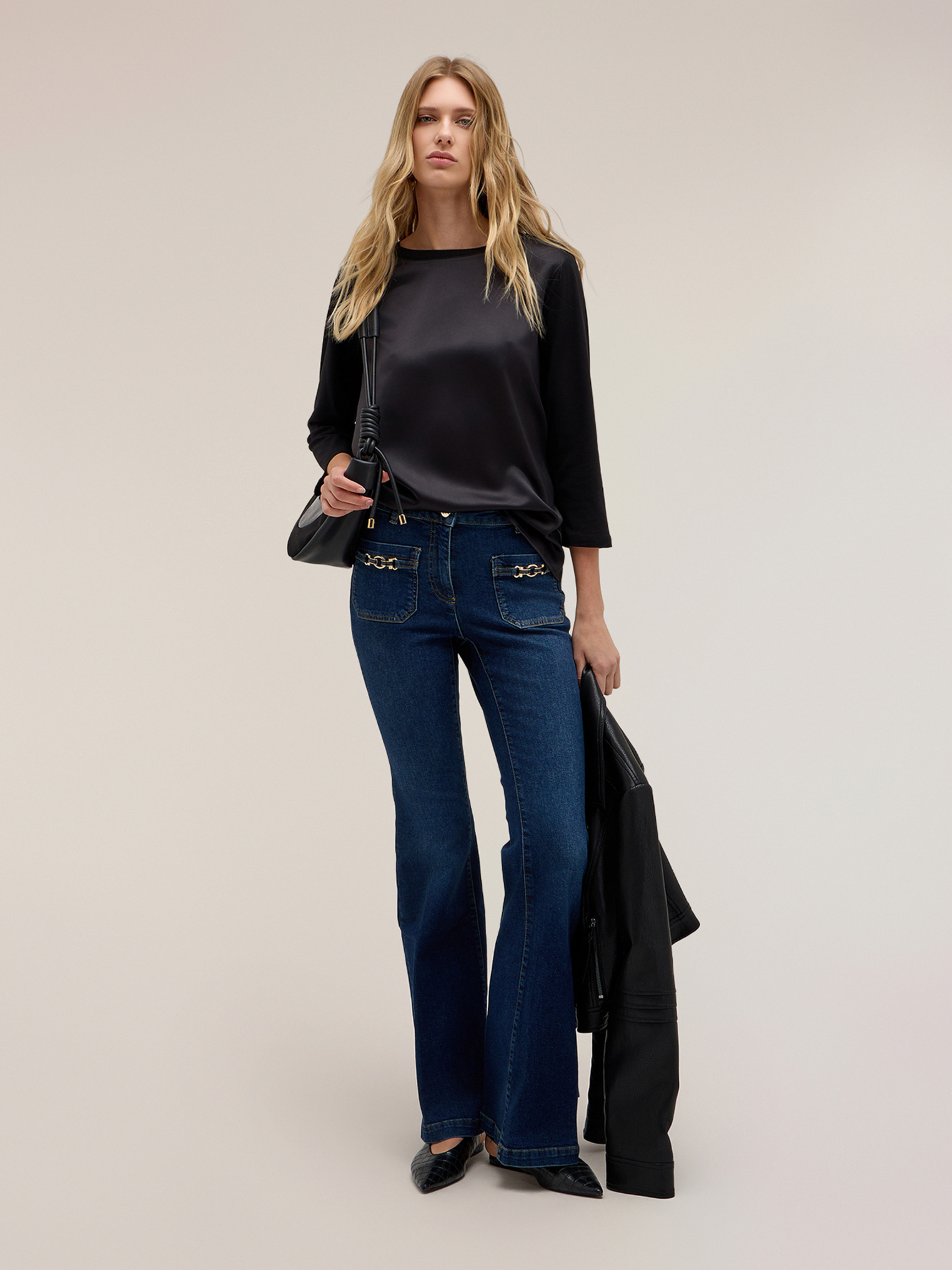Jean flare taille haute avec application bijou, MOTIVI