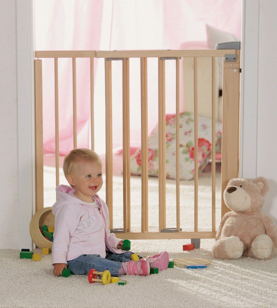 Barrière De Sécurité Pivotante Bois Naturel Porte 68 À 109 Cm Geuther, GEUTHER