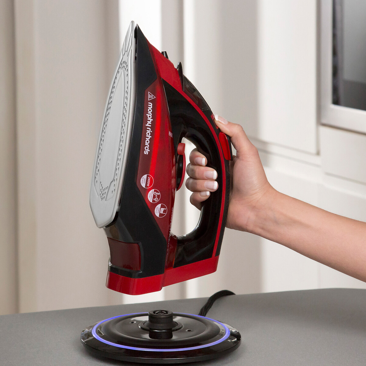 Easycharge cordless iron red Morphy Richards La Redoute