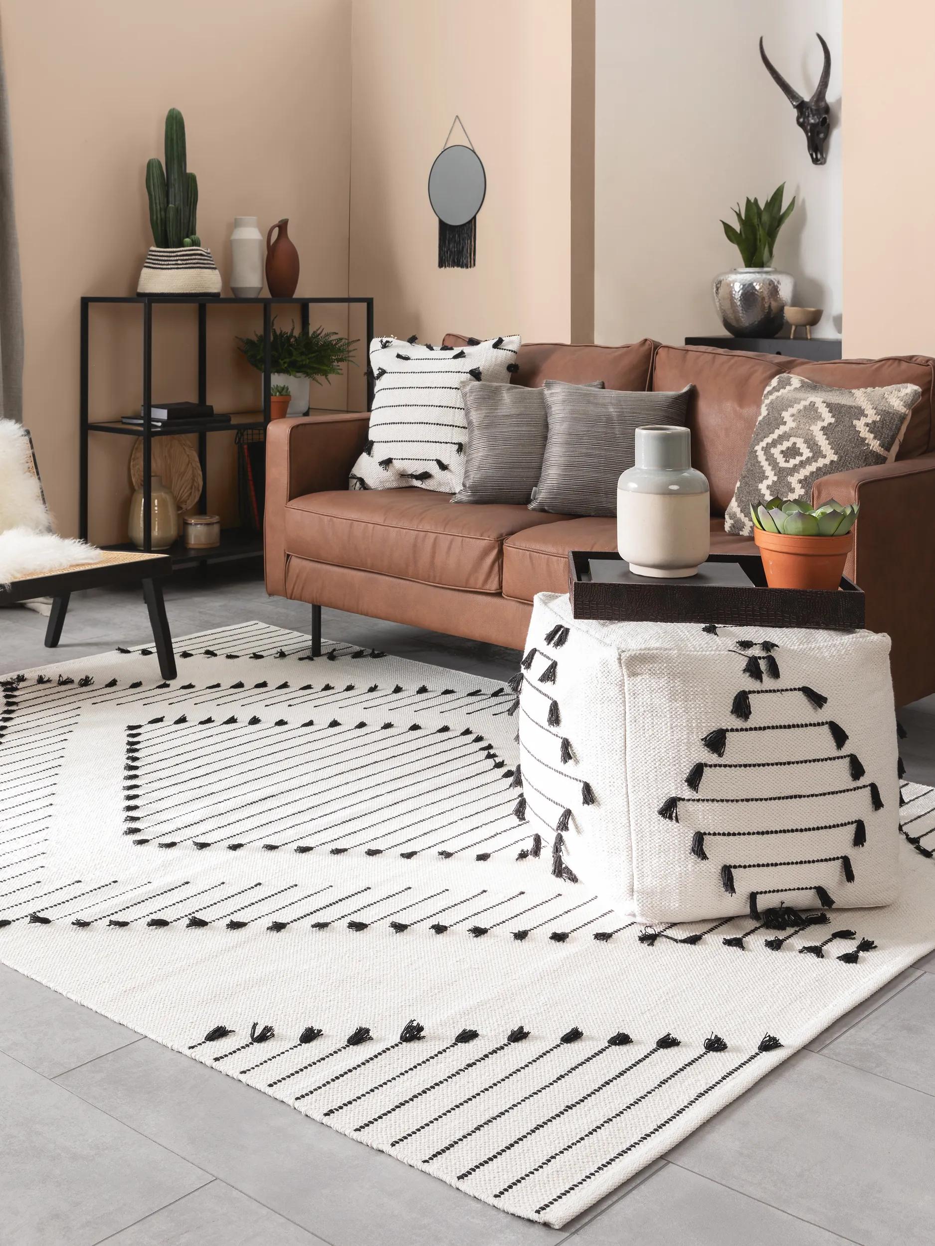 Tapis en coton tissé main BO, BENUTA