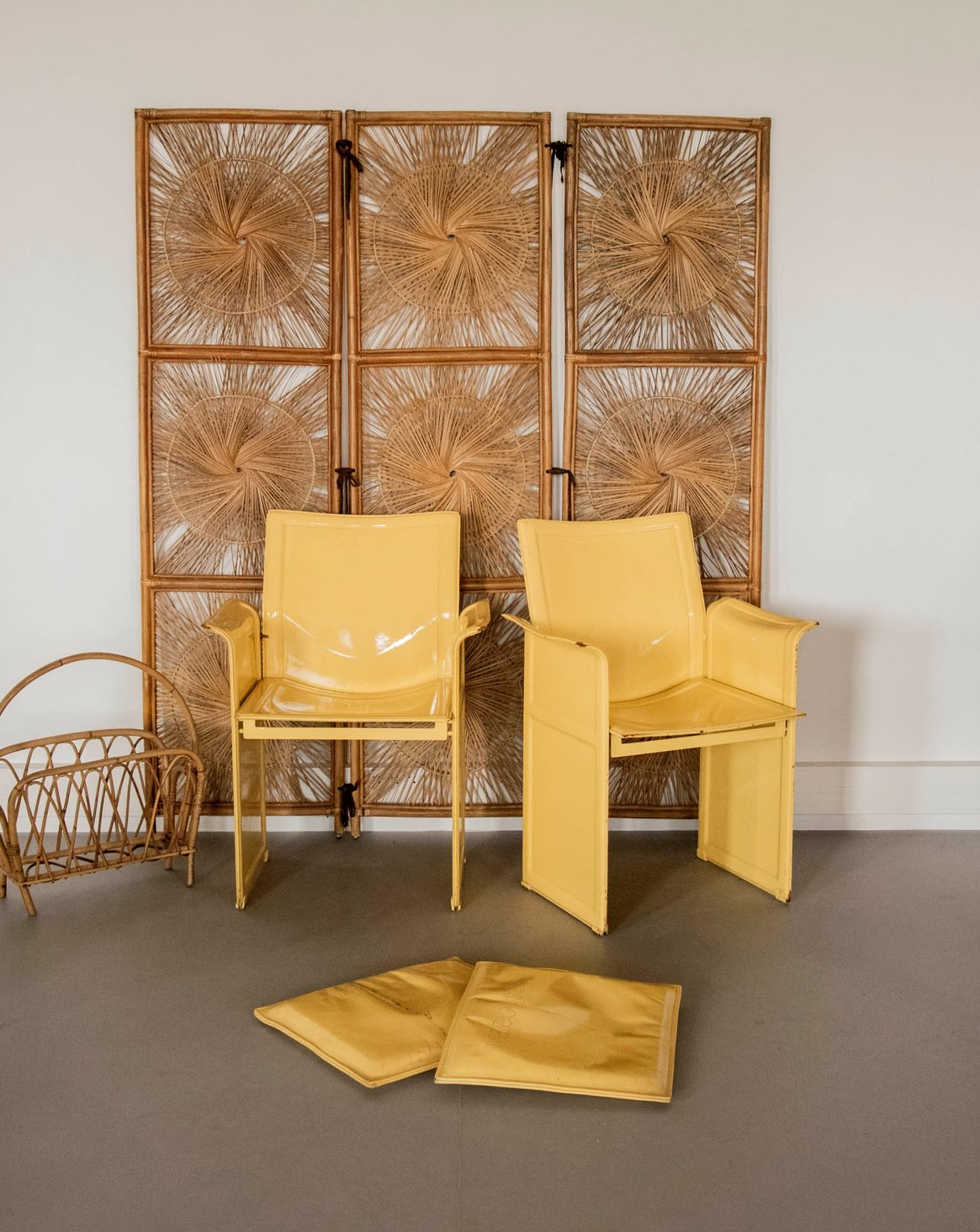 Paire de fauteuils en cuir crème Jakob N°1241 - Bon état, DEBONGOUT