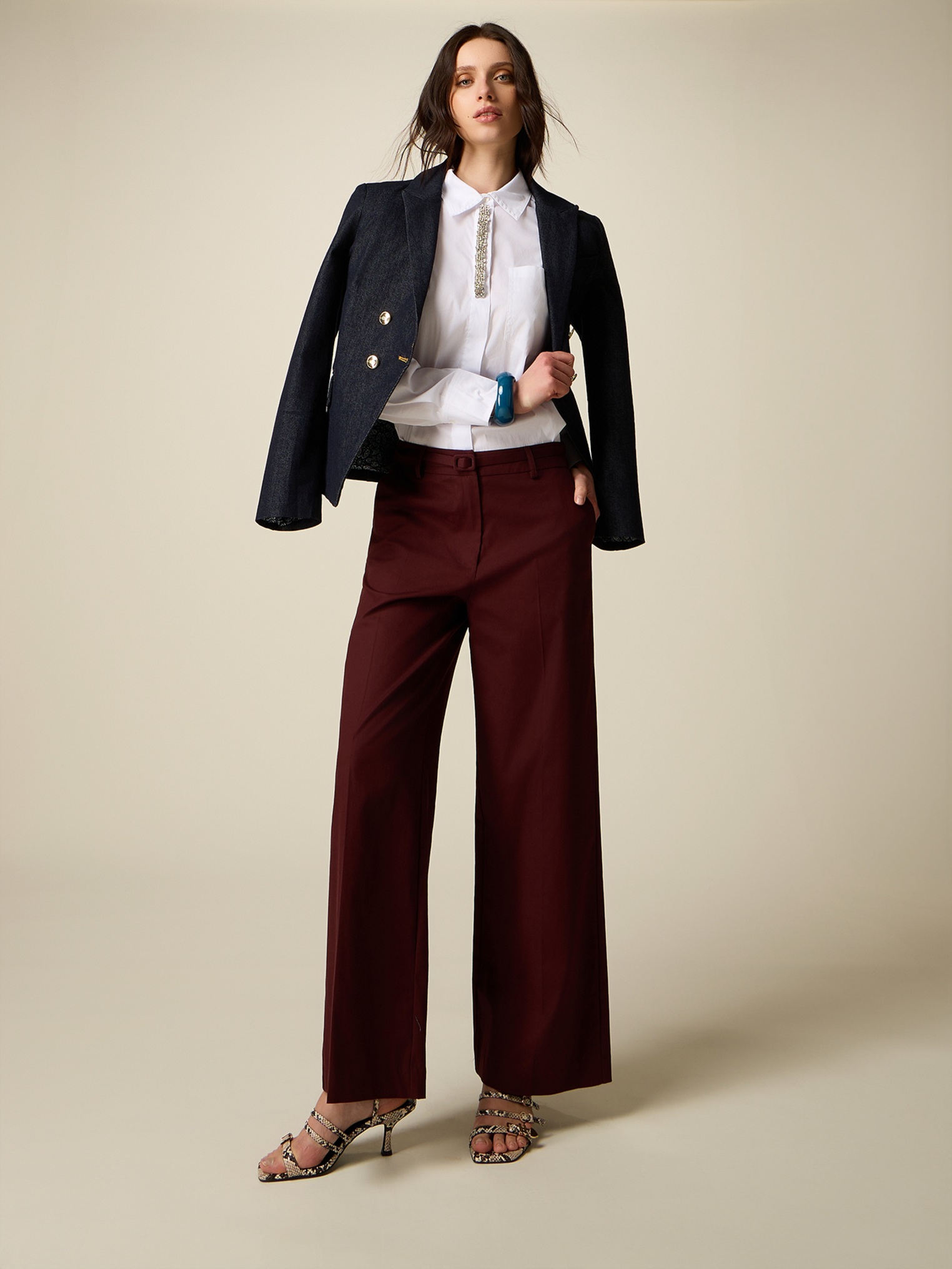 Pantalon palazzo, OLTRE