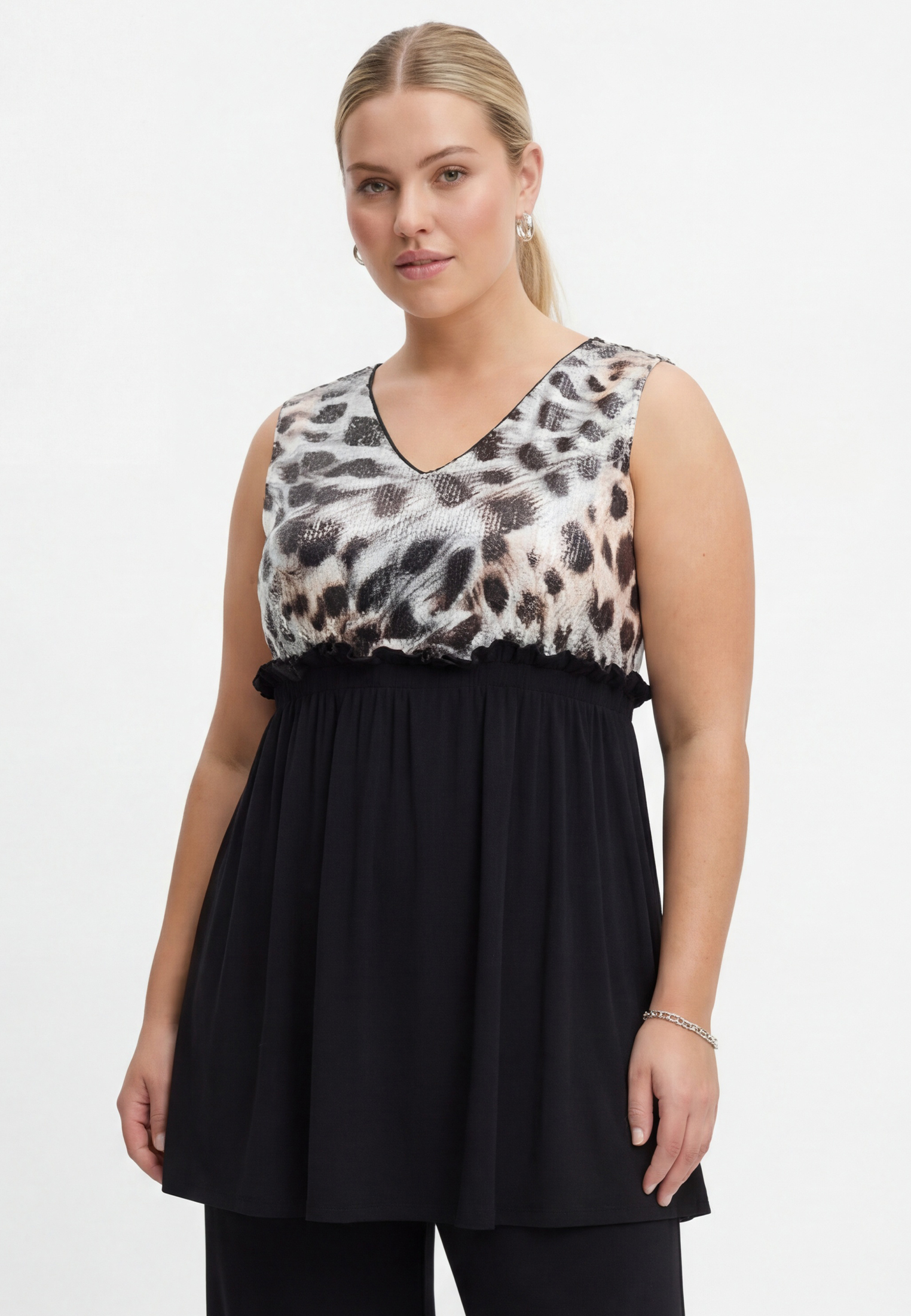 Débardeur ornementée de sequins / à sequins, YOEK