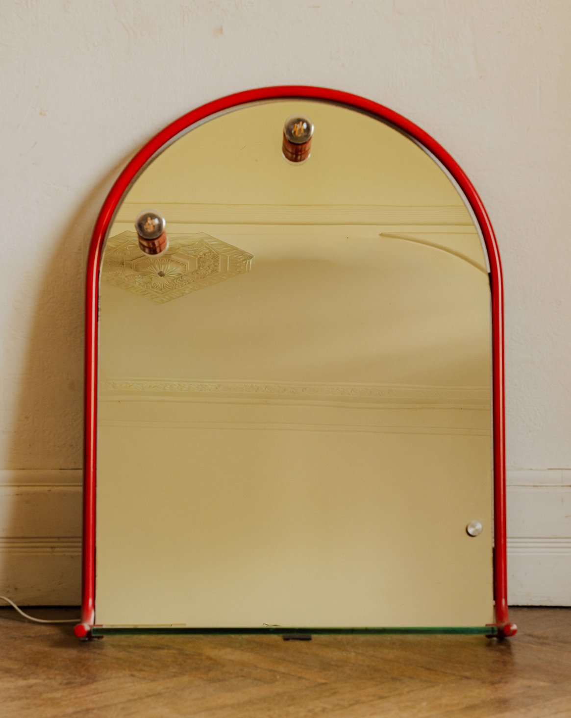 Miroir en métal rouge Igor N°1185 - Bon état, DEBONGOUT