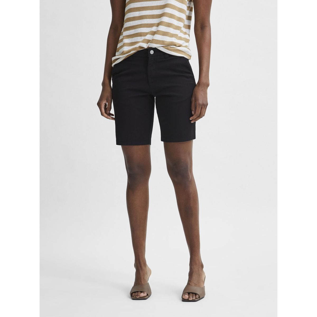 Short sales extensible femme