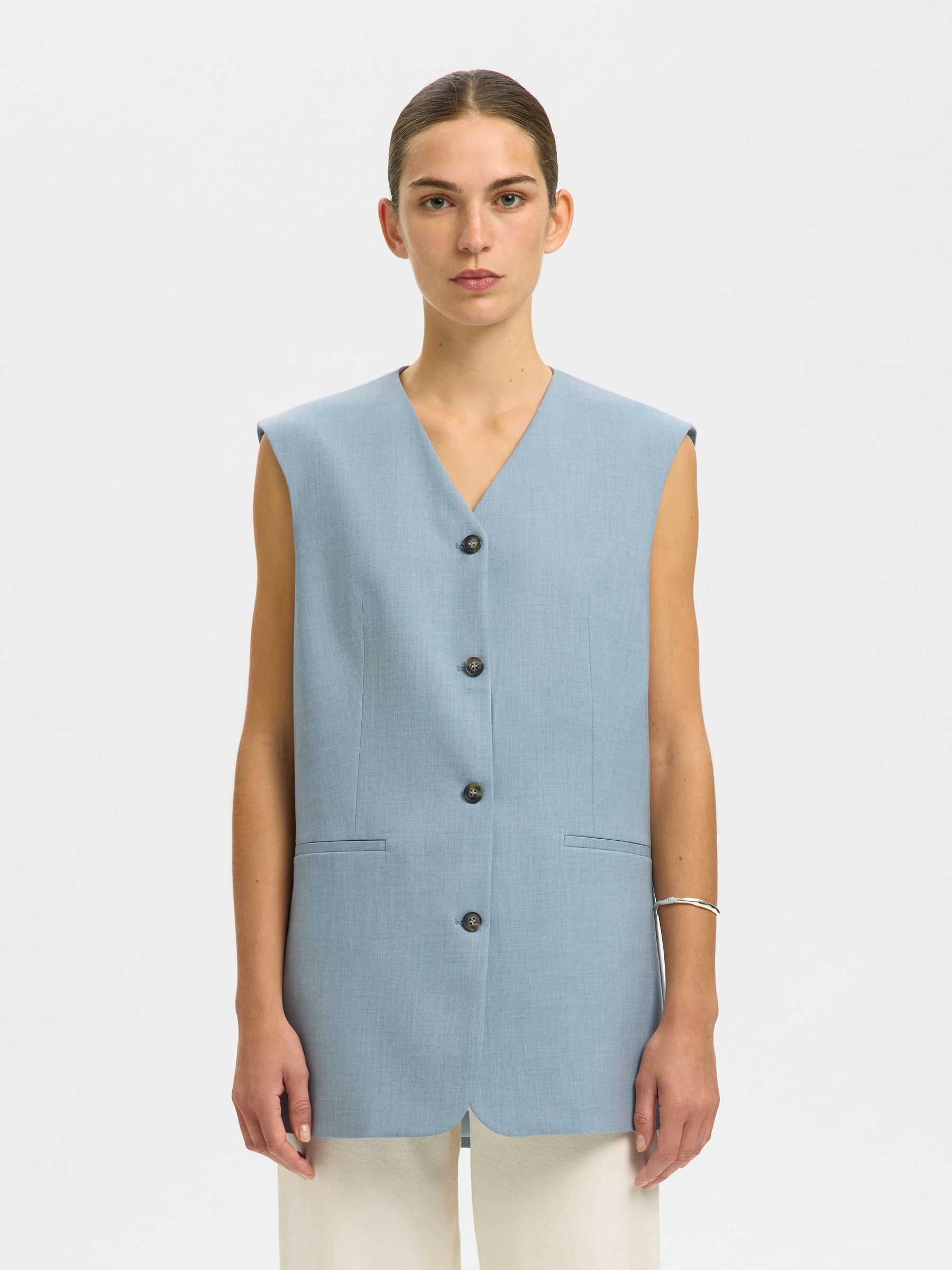 Gilet, SELECTED