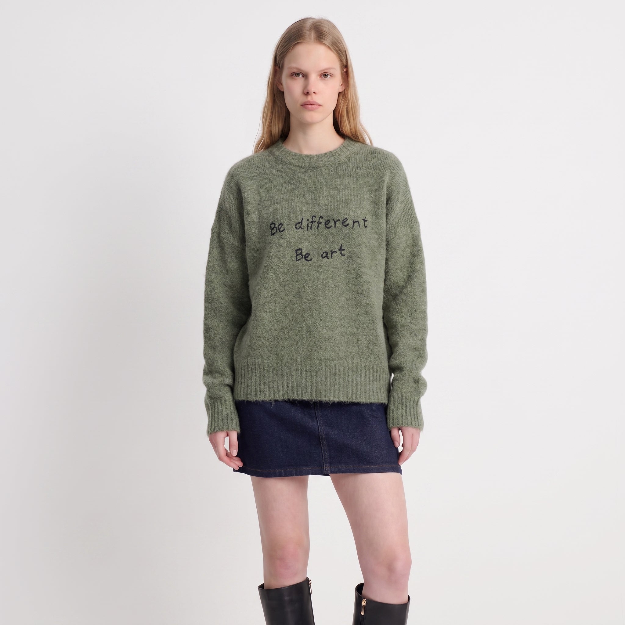 Pull femme brodé à col rond FLISSE, ARTLOVE