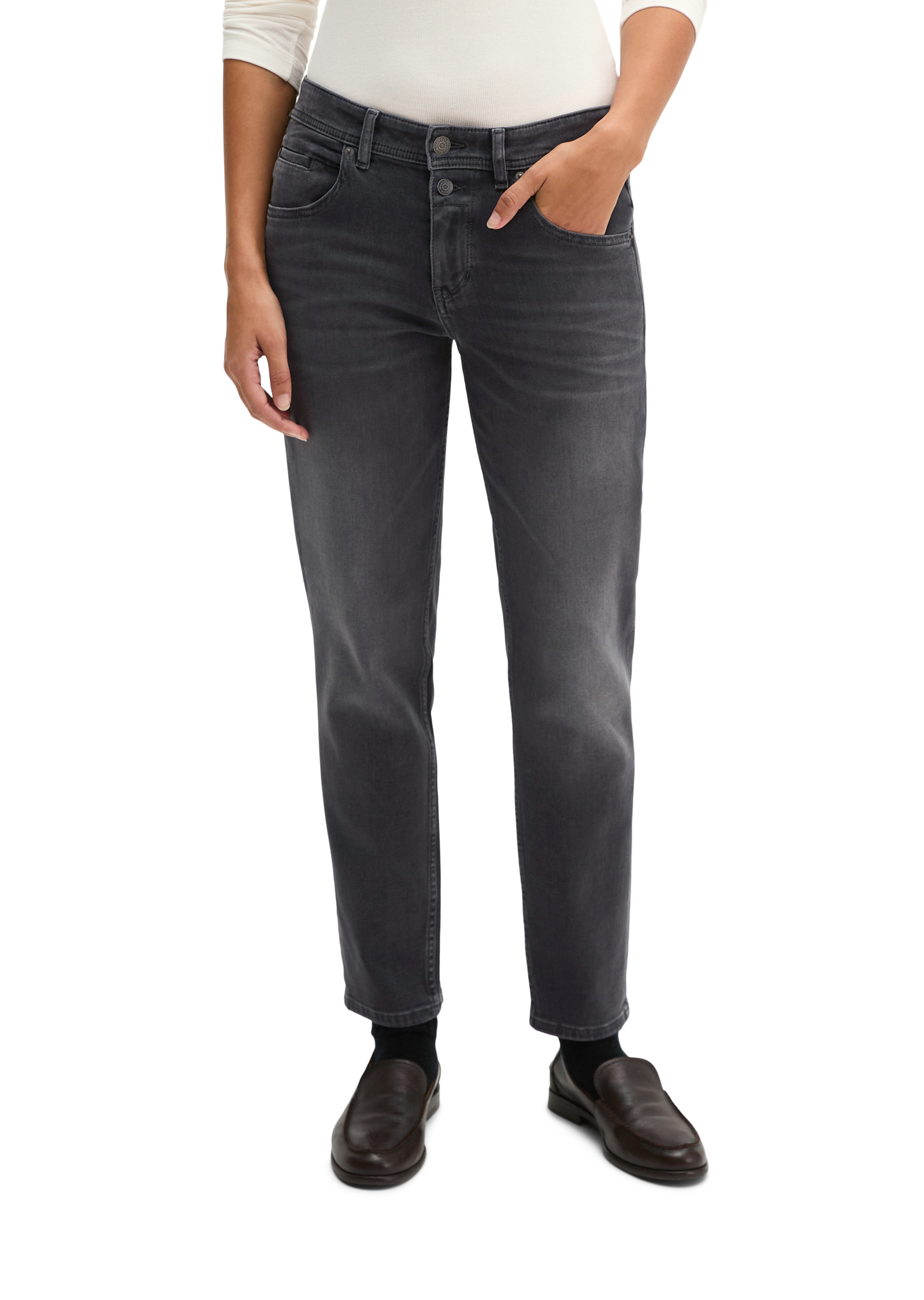 Jean modèle Theda, coupe boyfriend, longueur raccourcie en coton bio extensible, MARC O'POLO
