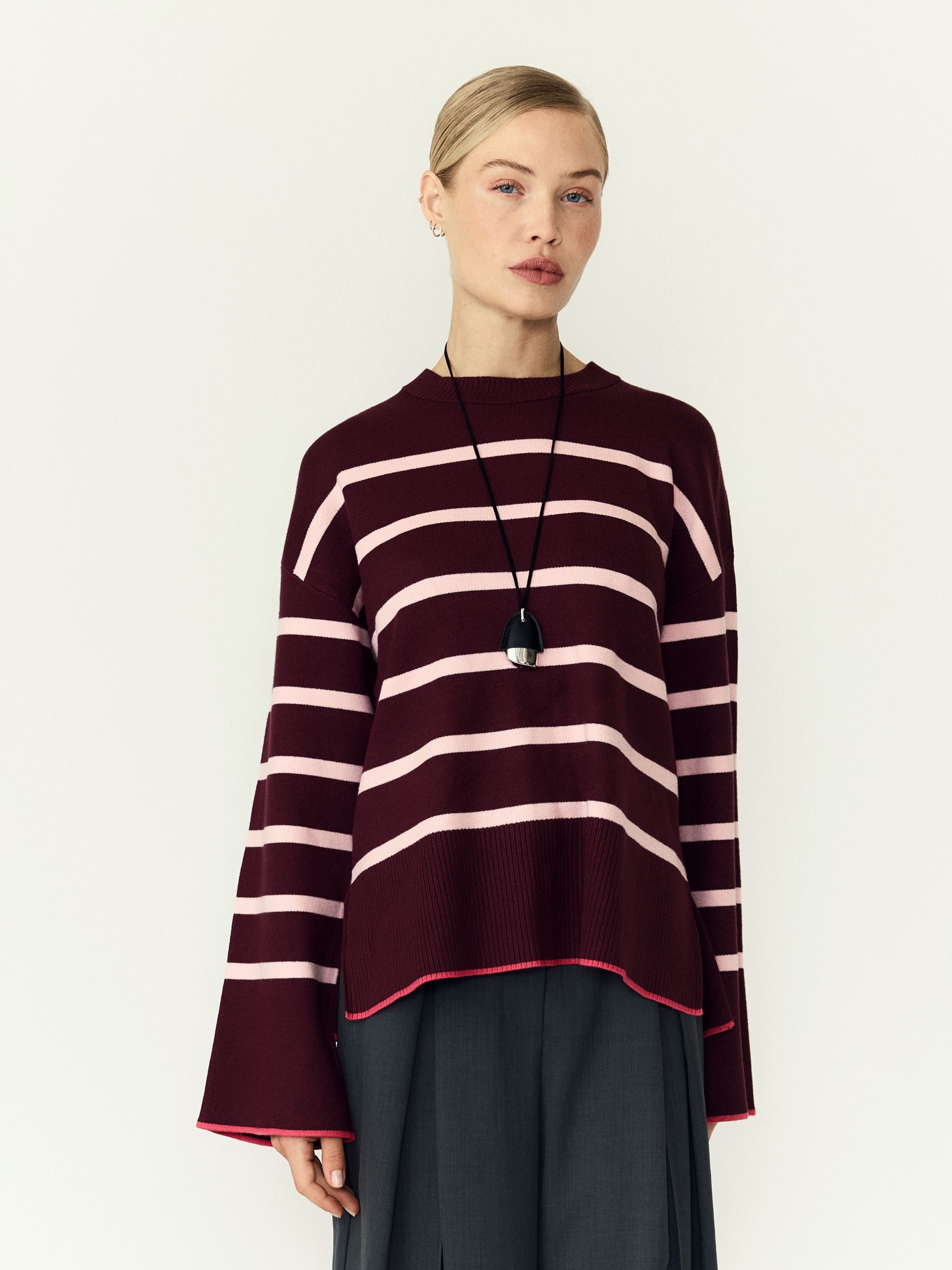 Pull En Maille, YAS