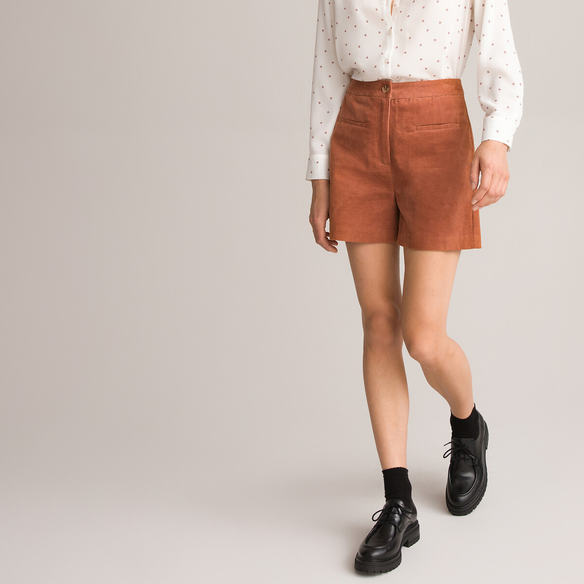 La Redoute Femme Vêtements Pantalons & Jeans Pantalons courts Shorts Short en lin fabriqué en France 