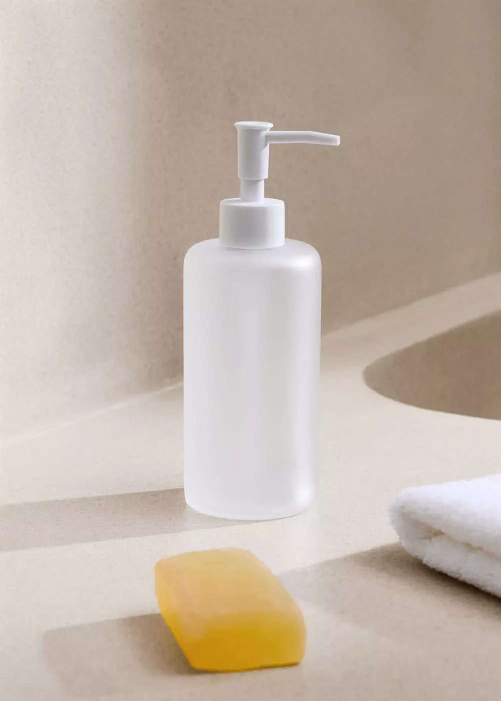 Distributeur de savon en verre dépoli, MANGO HOME