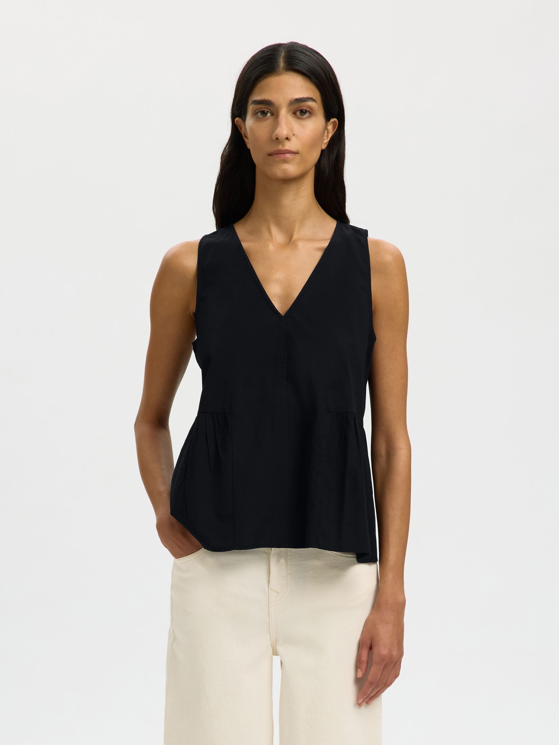 Chemise À Col V, SELECTED