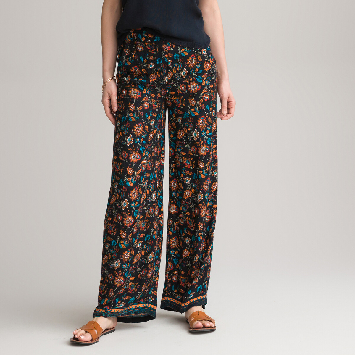 Pantalón ancho, estampado floral estampado flores fondo negro Anne Weyburn  | La Redoute