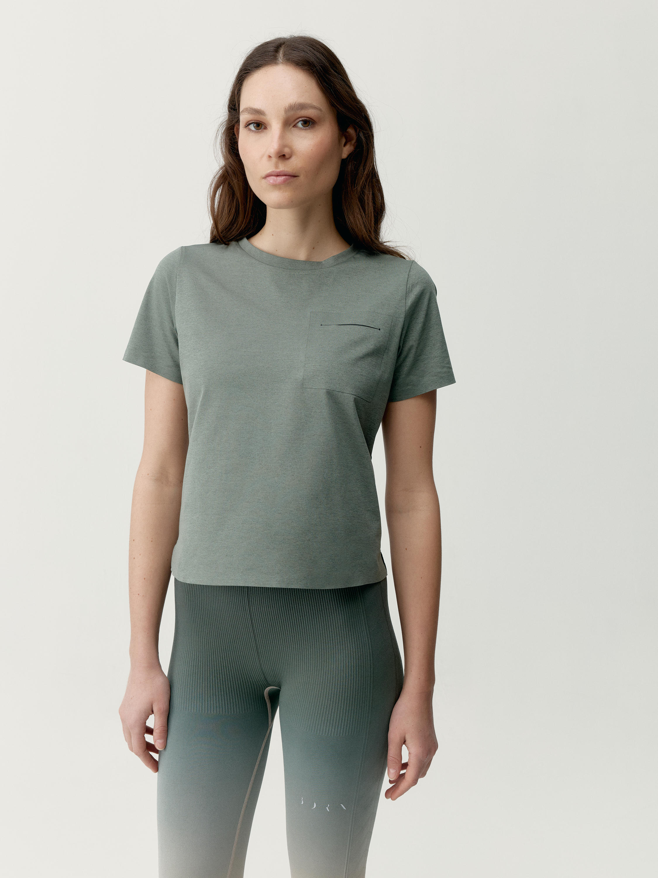 T-shirt de sport femme Rosella Manches courtes finition thermosoudée, BORN