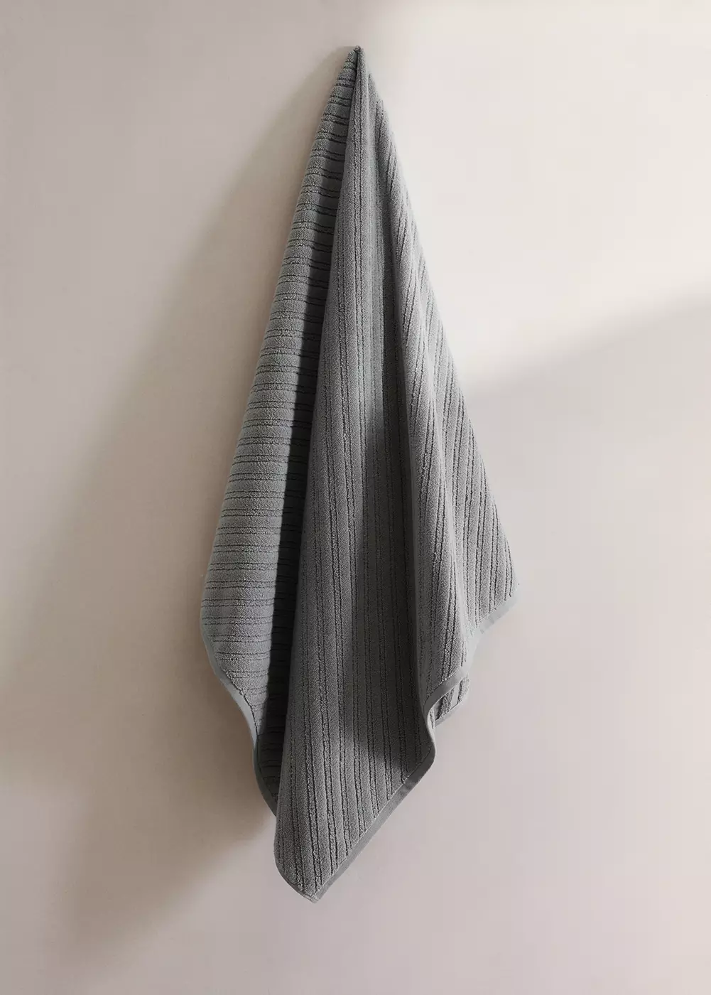 Drap de bain texture serge coton bouclette, MANGO HOME