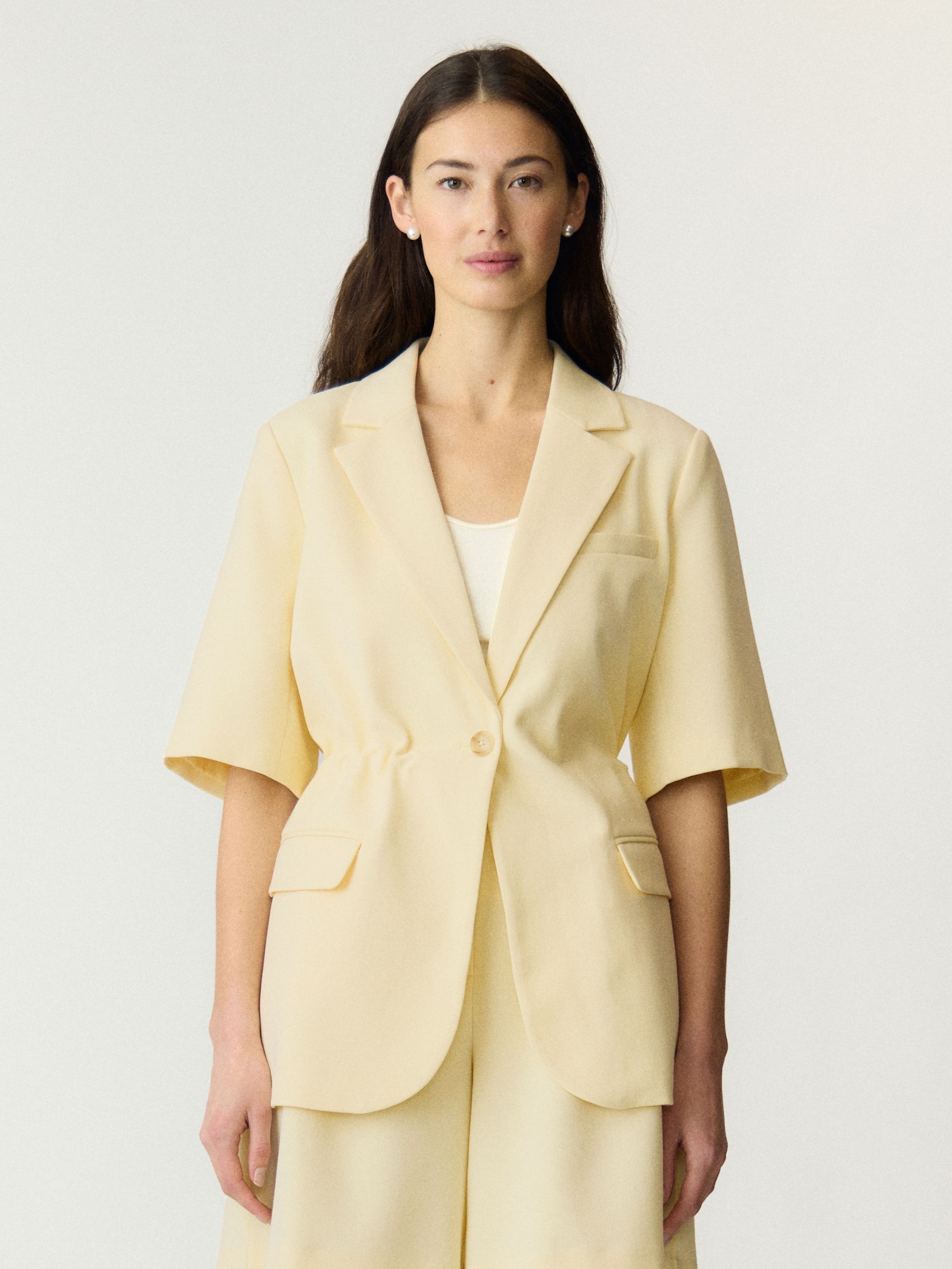 Blazer, YAS