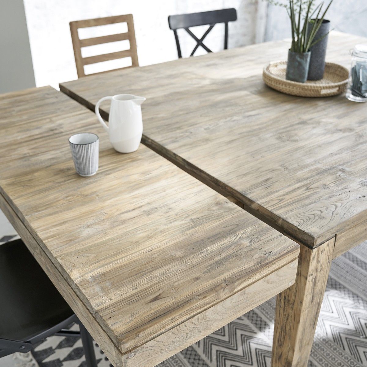 Table extensible en bois de teck recyclé carrée 10 personnes CARGO,  mobilier de salle à manger
