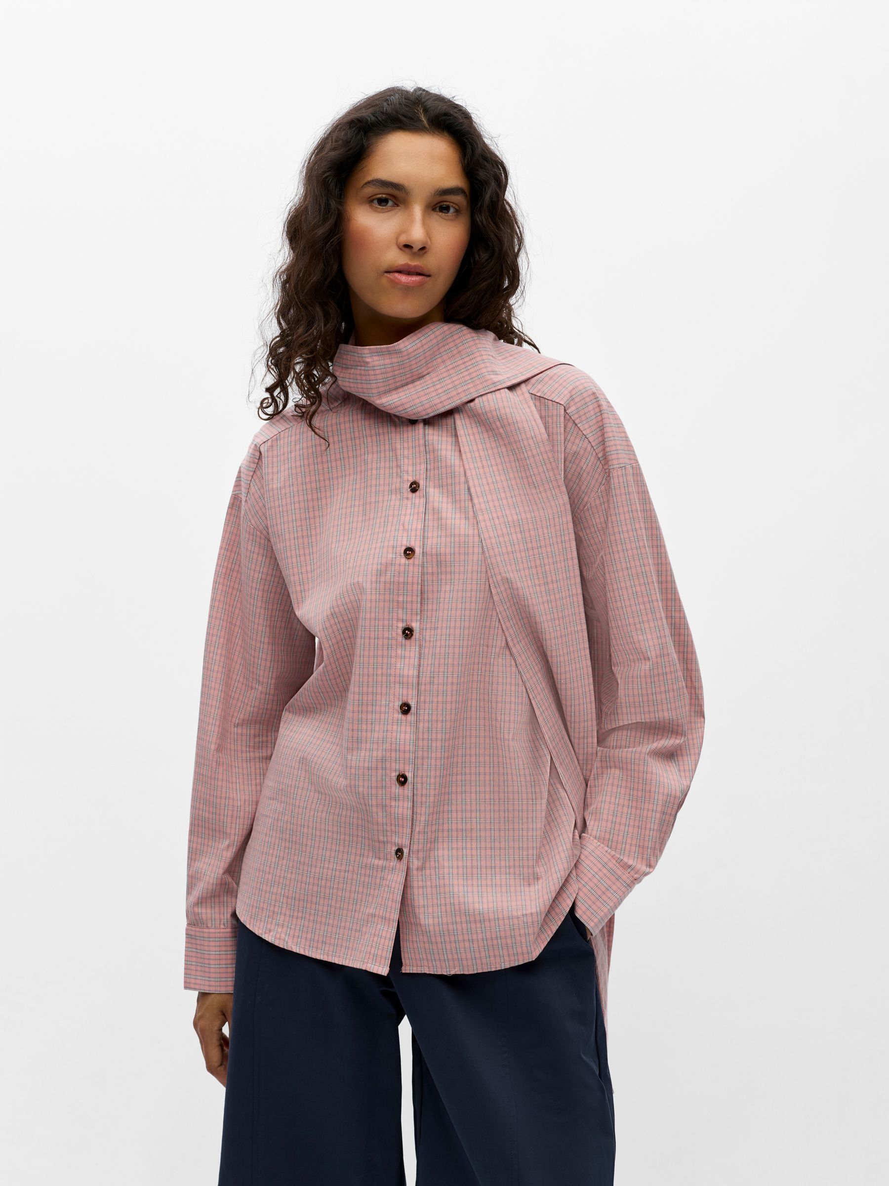 Chemise À Carreaux, OBJECT