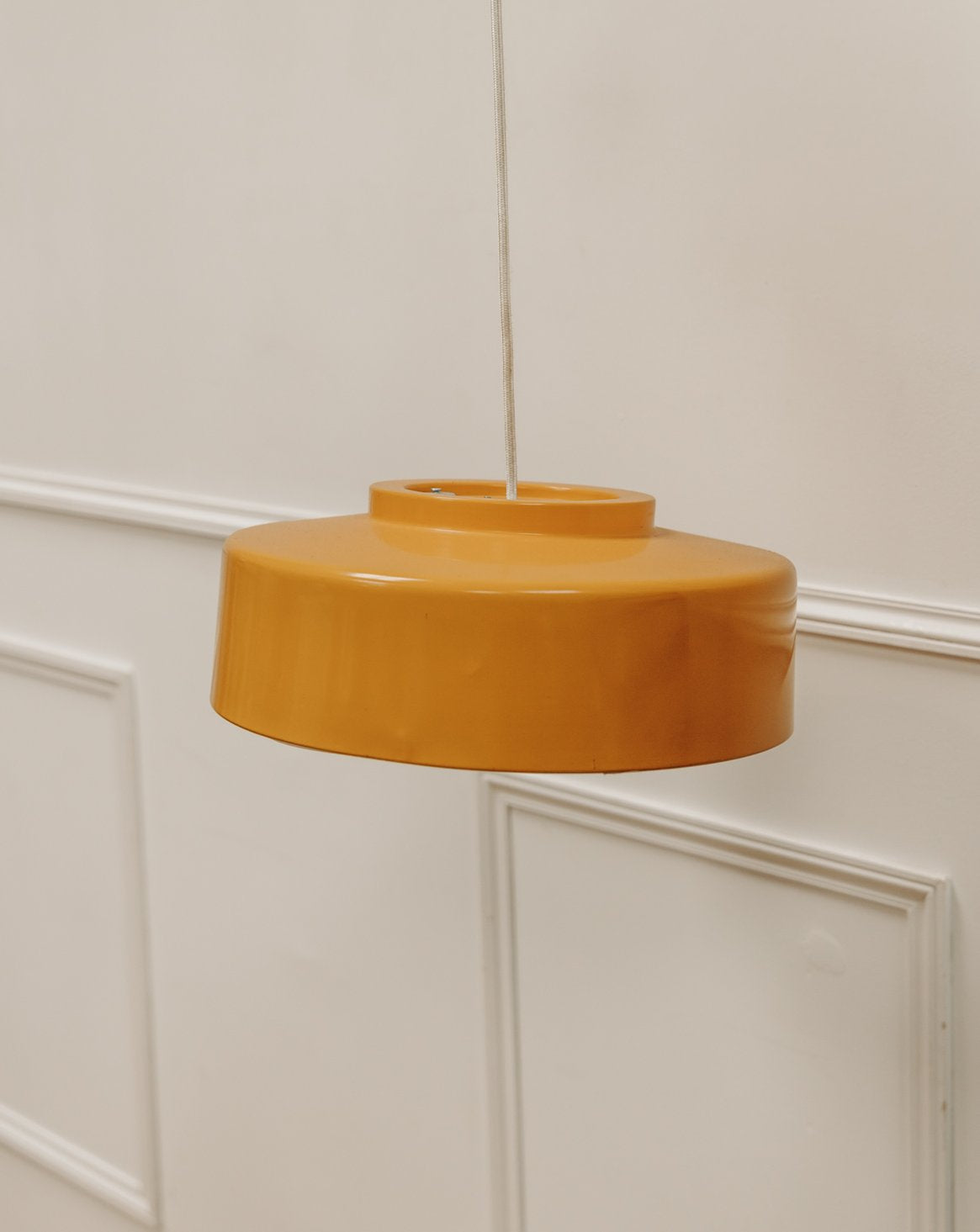 Suspension tangerine en métal Sonia N°276 - Bon état, DEBONGOUT