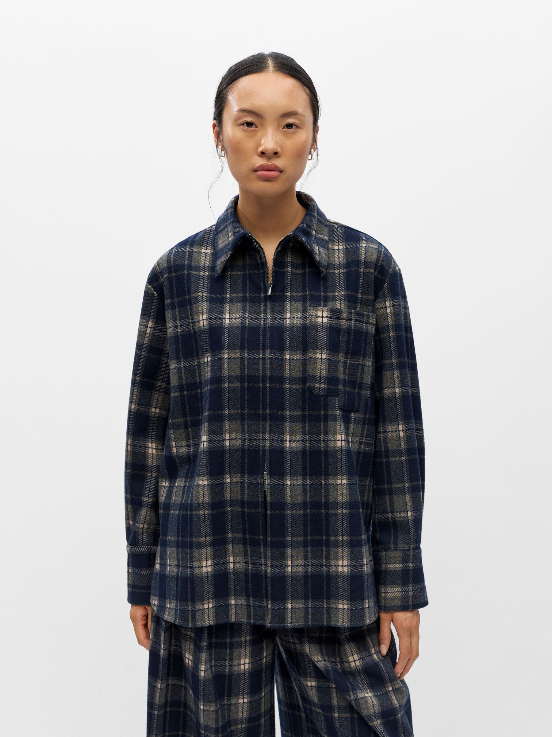 Chemise, OBJECT